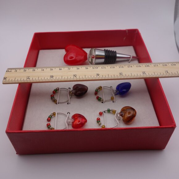 One(1) Heart Wine Stopper and Four(4) Wine Charms - Picture 7 of 15